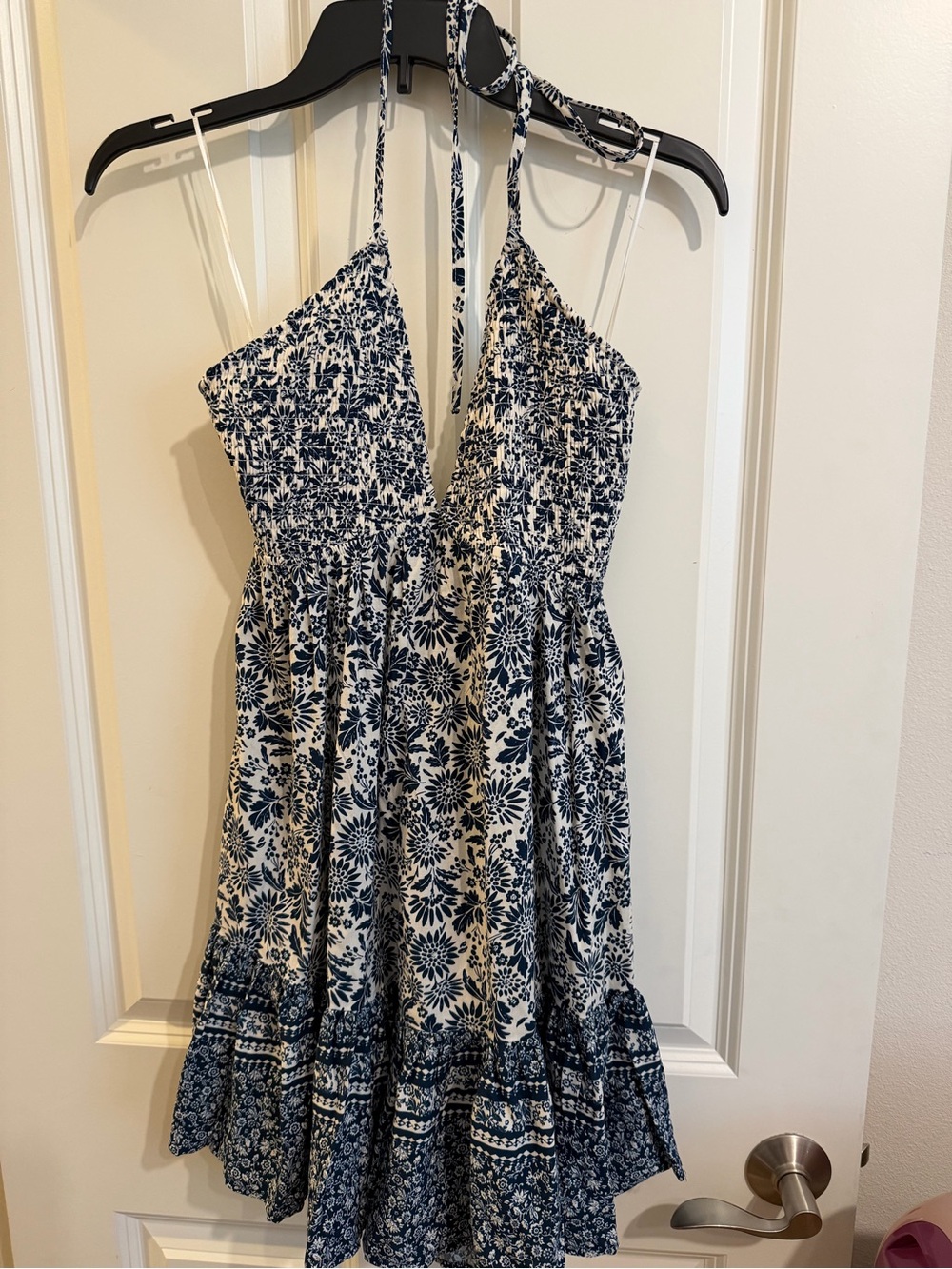 Windsor wander off tie back skater dress in a blue and white print. NWT, medium